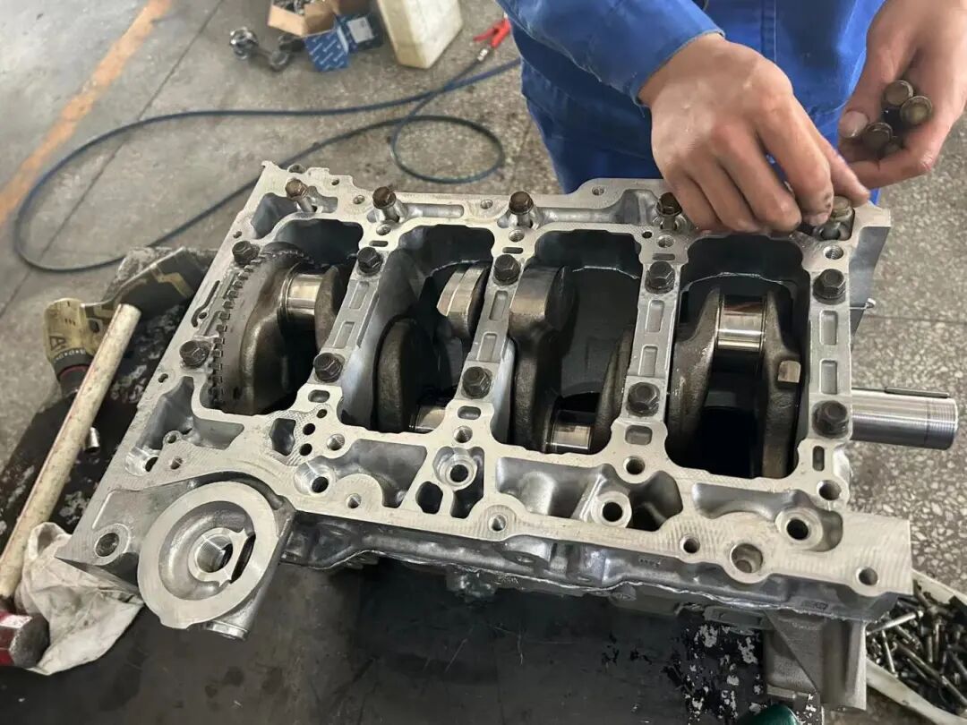 P0300 Cadillac Po300: Random Multiple Cylinder Misfire - Reko Auto Parts